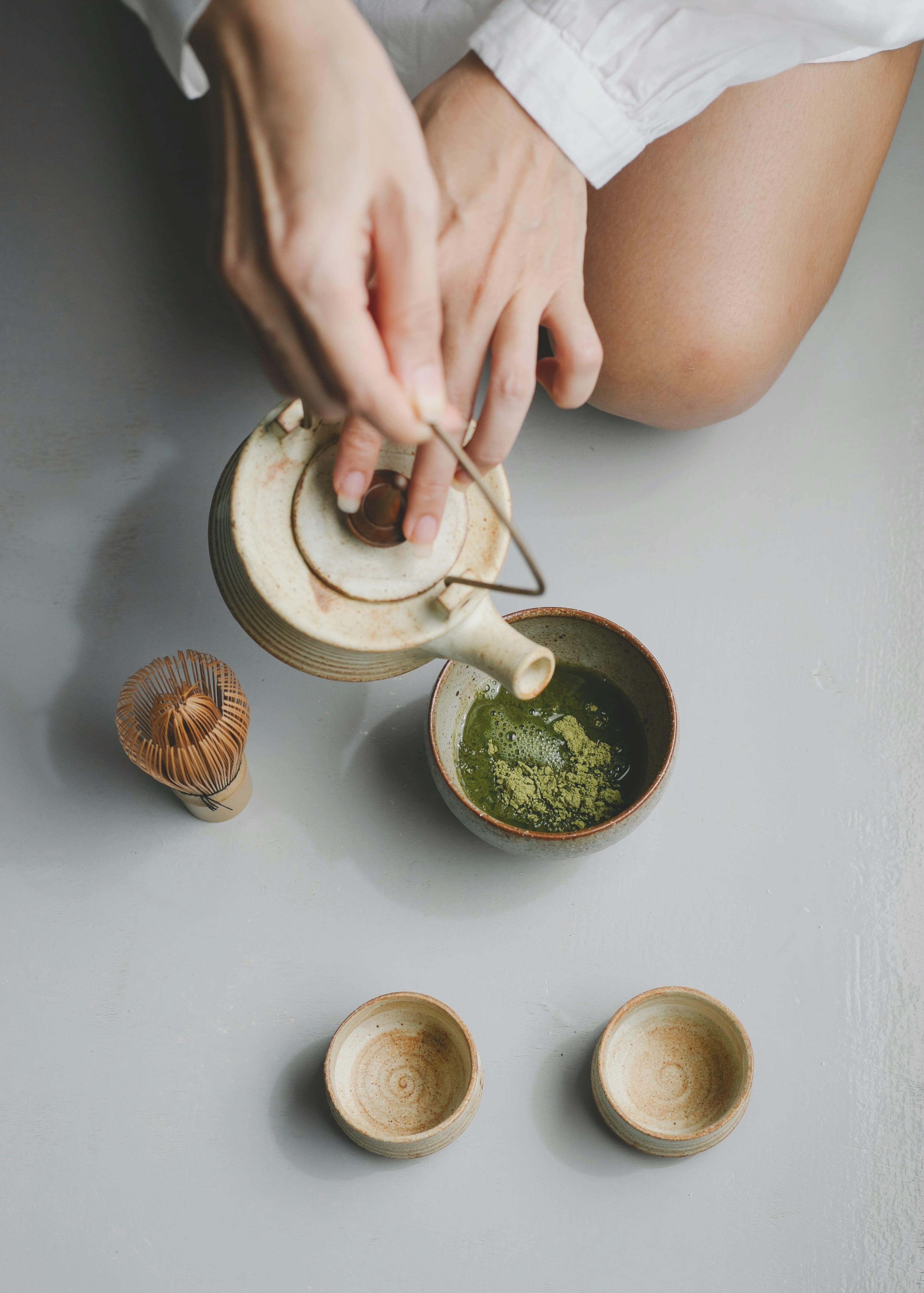 Di quali accessori hai bisogno per preparare il tè matcha?